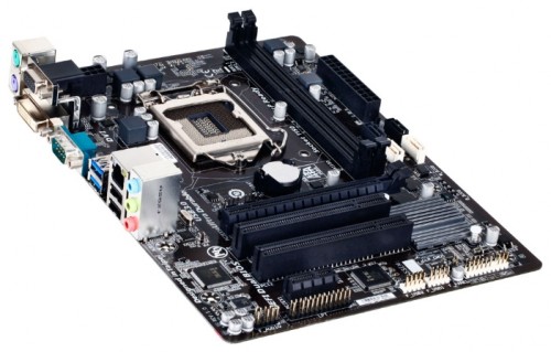 Мат.плата Giga-byte GA-H81M-S2PV s1150 Intel H81 microATX RET материнская плата с сокетом LGA1150форм-фактор microATXчипсет Intel H81до 2 планок памяти DDR3 DIMM частотой 1333 - 1600 МГцслоты расширения: 1xPCI-E x16, 1xPCI-E x1, 2xPCIразъемов SATA 3Gb/s: 2, разъемов SATA 6Gb/s: 2на задней панели: 4xUSB, из них 2xUSB 3.0, COM, D-Sub, DVI, Ethernet, PS/2 (клавиатура), PS/2 (мышь)